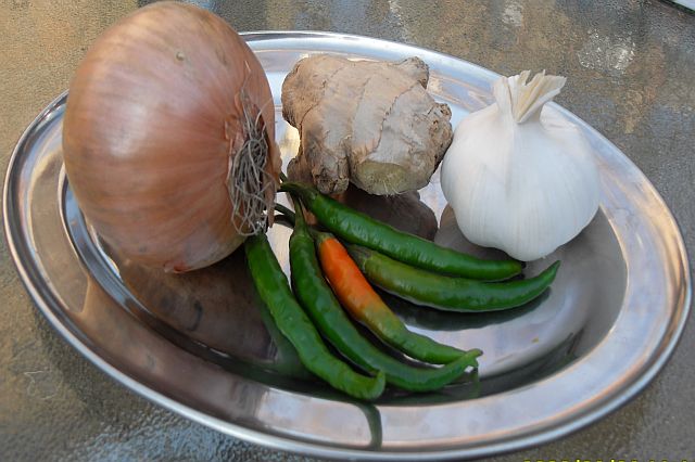 Basic Ingredients of Punjabi food - Onion, Garlic, Ginger and Chillies